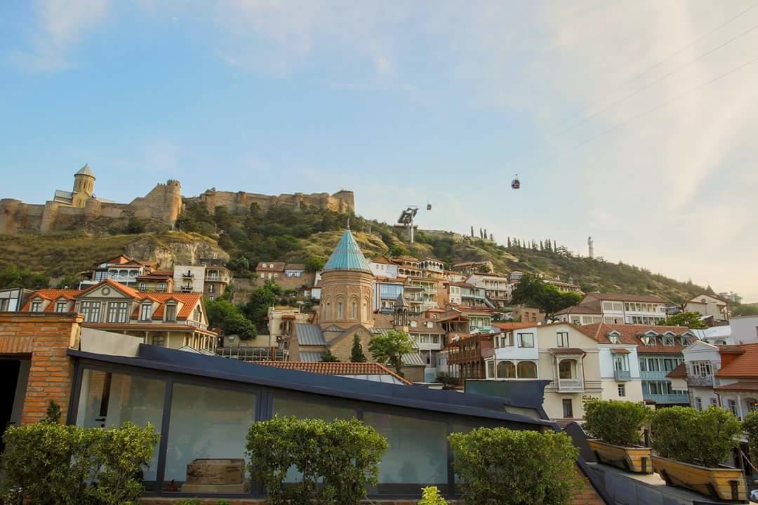 Hotel Elesa Tbilisi Bagian luar foto