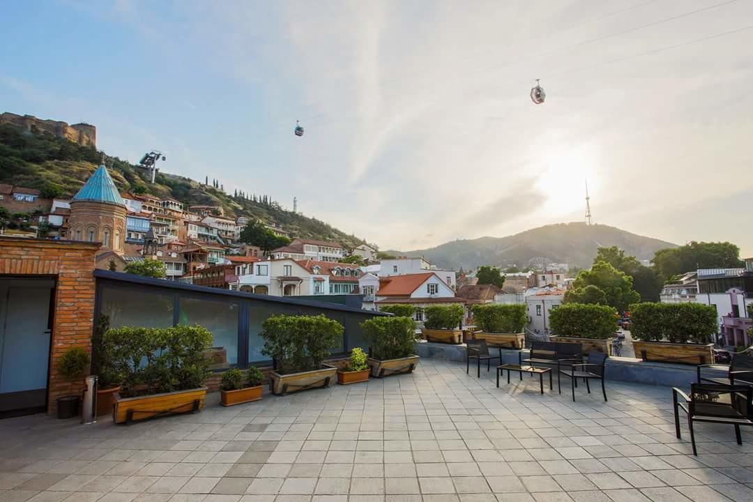 Hotel Elesa Tbilisi Bagian luar foto